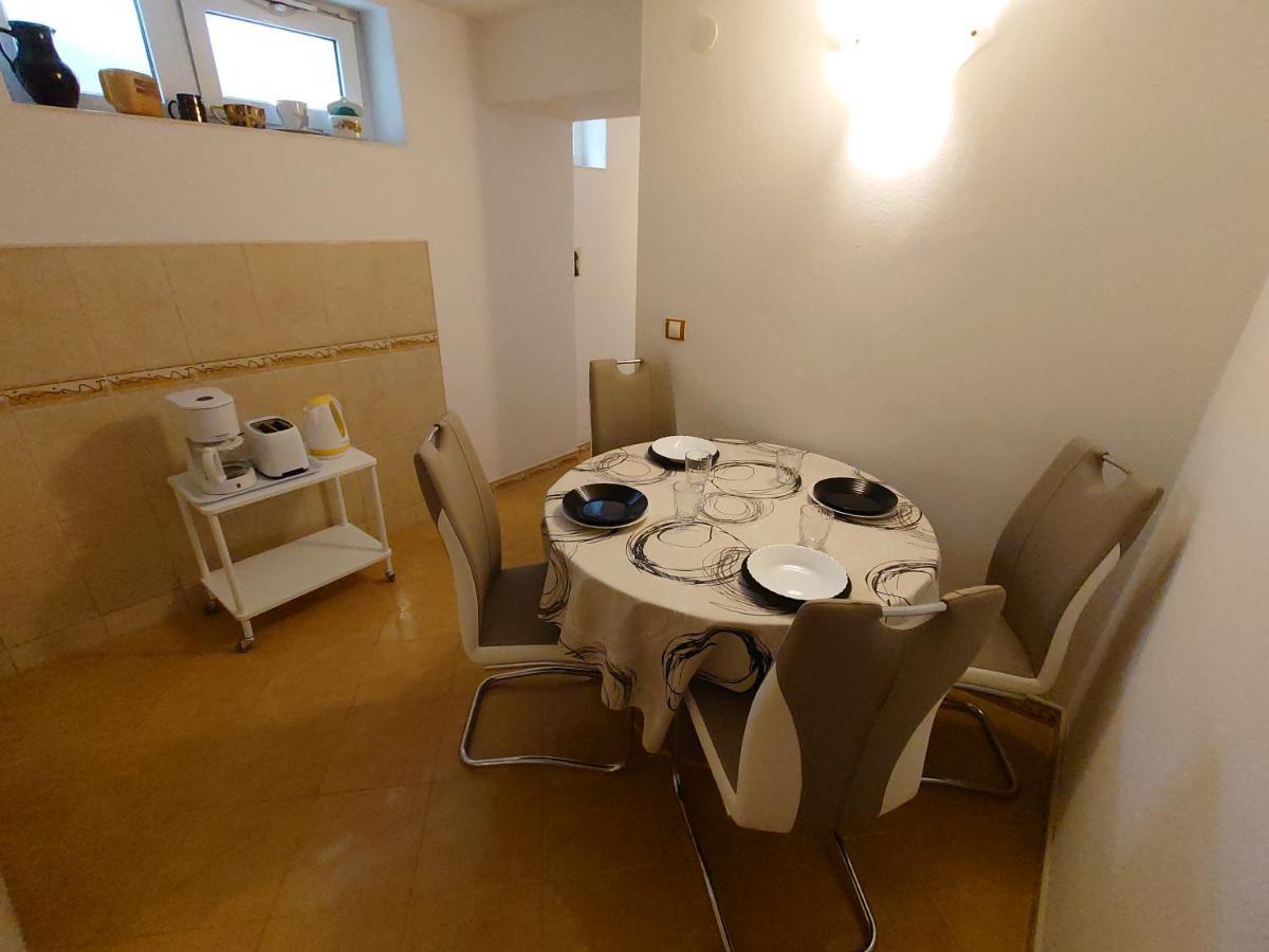 Apartmani Lea Jadranovo Exteriér fotografie