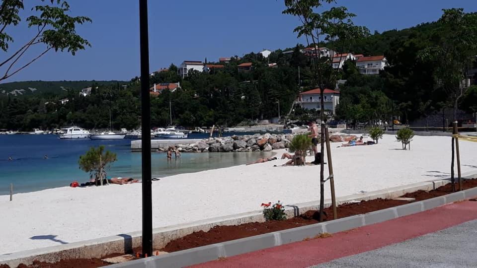 Apartmani Lea Jadranovo Exteriér fotografie